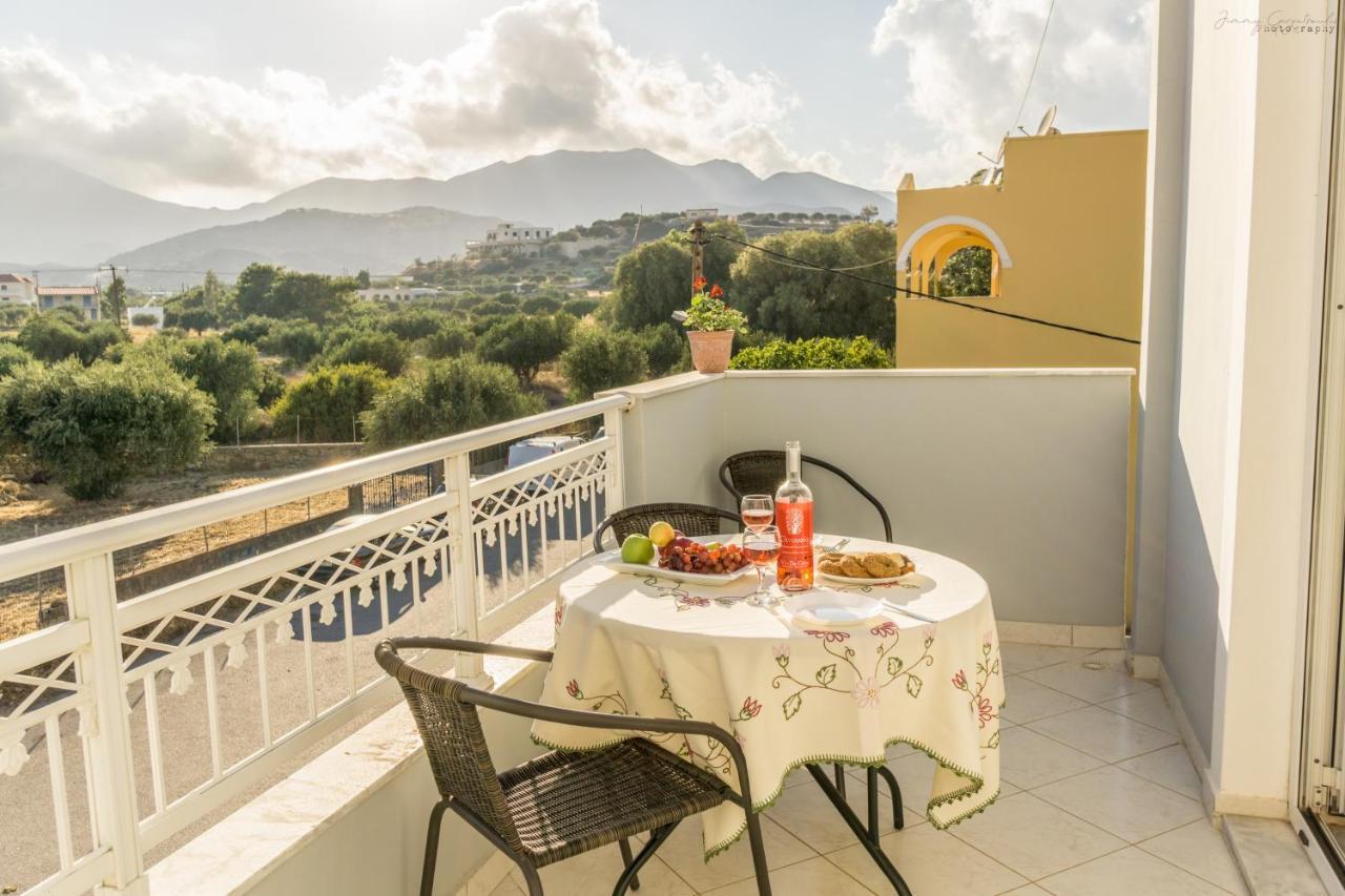 Sotirios Apartments Karpathos Town  Exterior photo