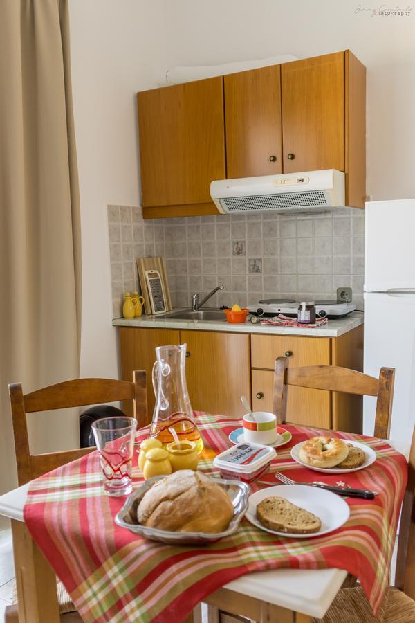 Sotirios Apartments Karpathos Town  Exterior photo